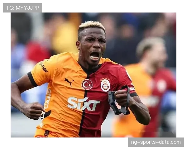 沃特金斯与奥斯梅恩对比：爆发力与对抗性，谁在锋线对抗中更具优势？