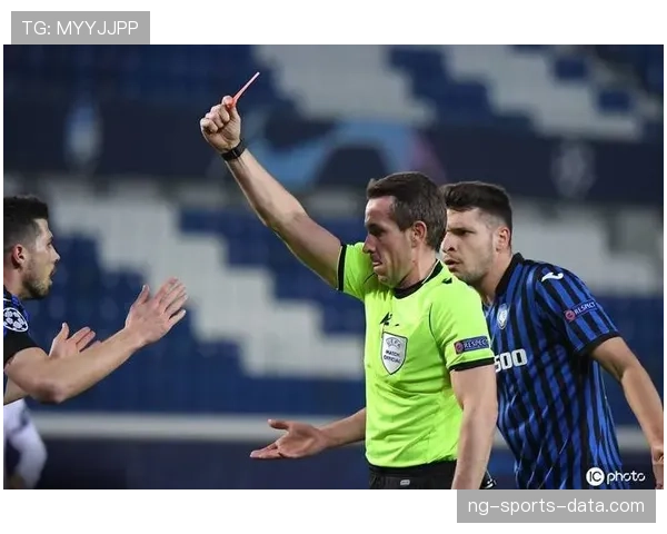 直接红牌判罚标准全解析：哪些行为必然罚下场？