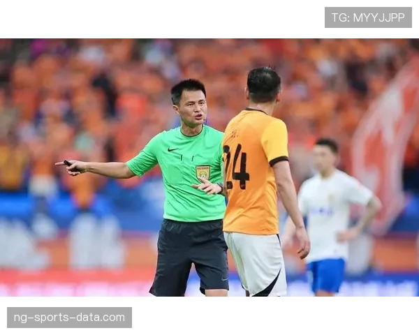 快速任意球的裁判判罚规则与实施条件详解