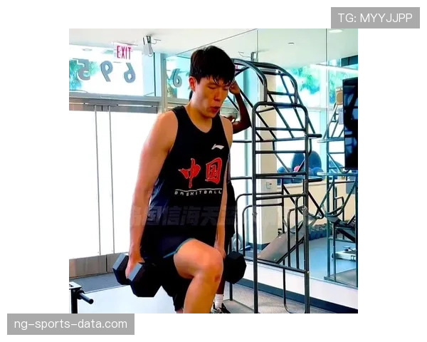 杨瀚森转型3D外线，挡拆制造错位提升效率