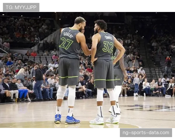 戈塔特内线高效吃饼，对比浓眉防守覆盖显差距